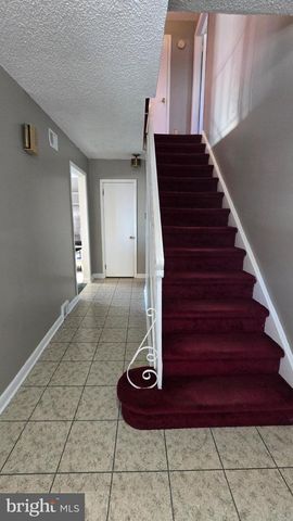 636 ARTWOOD DR, Philadelphia, PA 19115