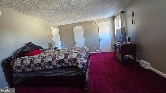 636 ARTWOOD DR, Philadelphia, PA 19115