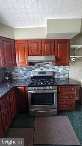 636 ARTWOOD DR, Philadelphia, PA 19115