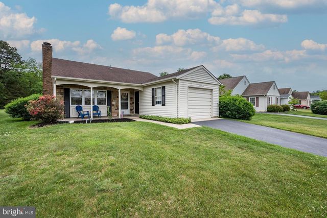 130 DORCHESTER DR, Southampton, NJ 08088