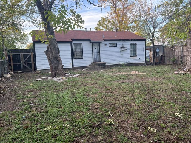 2722 Locust Avenue, Dallas, TX 75216