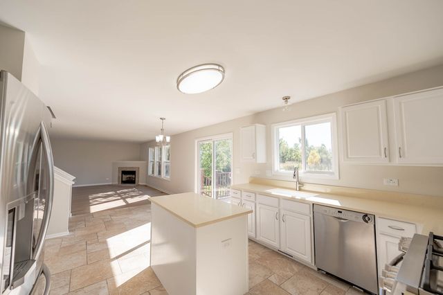 406 Hubbard Lane, Lake Villa, IL 60046