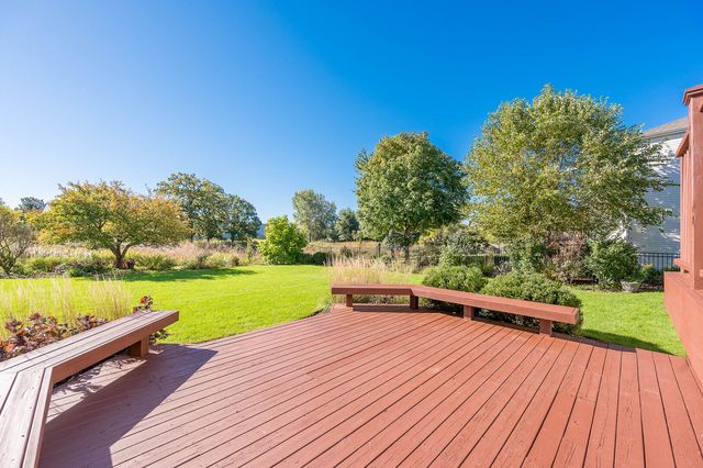 406 Hubbard Lane, Lake Villa, IL 60046