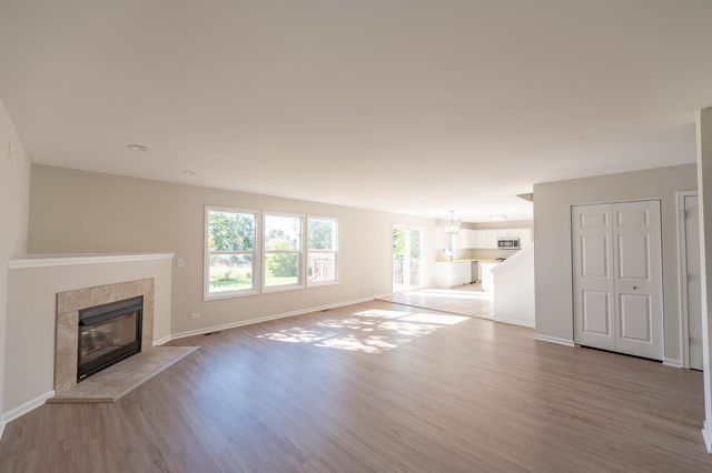 406 Hubbard Lane, Lake Villa, IL 60046
