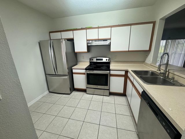6411 CYPRESSDALE DRIVE 202, Riverview, FL 33578