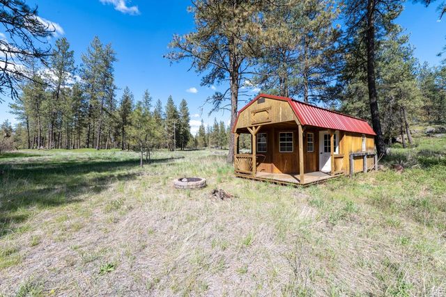 11320 S Stangland Rd, Medical Lake, WA 99022