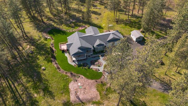 11320 S Stangland Rd, Medical Lake, WA 99022