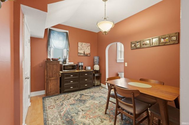 611 Kinnaird Avenue, Fort Wayne, IN 46807