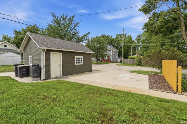 611 Kinnaird Avenue, Fort Wayne, IN 46807
