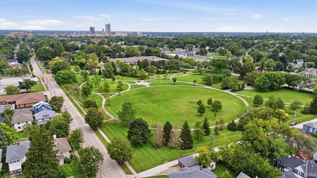 611 Kinnaird Avenue, Fort Wayne, IN 46807