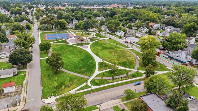 611 Kinnaird Avenue, Fort Wayne, IN 46807