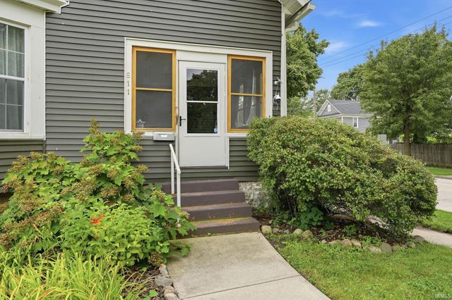 611 Kinnaird Avenue, Fort Wayne, IN 46807