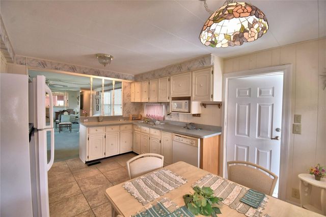 118 PARADISE LANE, Auburndale, FL 33823