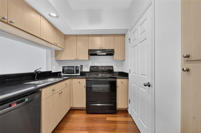 322 E CENTRAL BOULEVARD 1913, Orlando, FL 32801