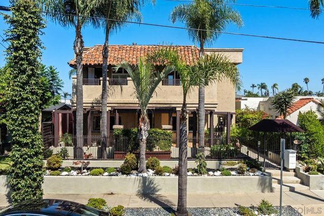 1728 West Lewis, San Diego, CA 92103