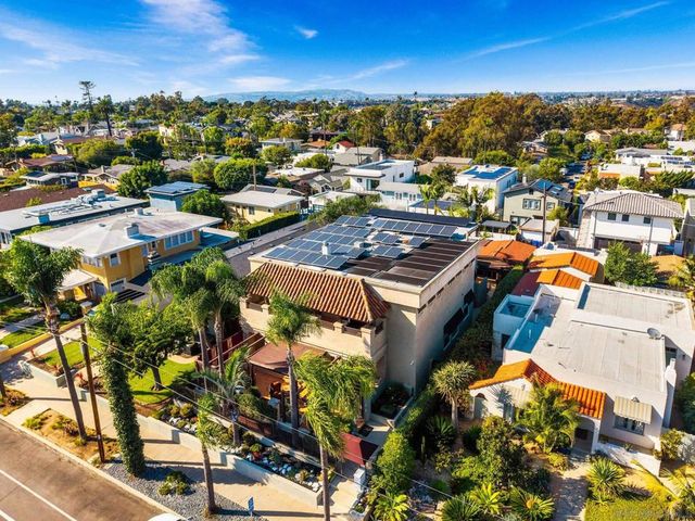 1728 West Lewis, San Diego, CA 92103