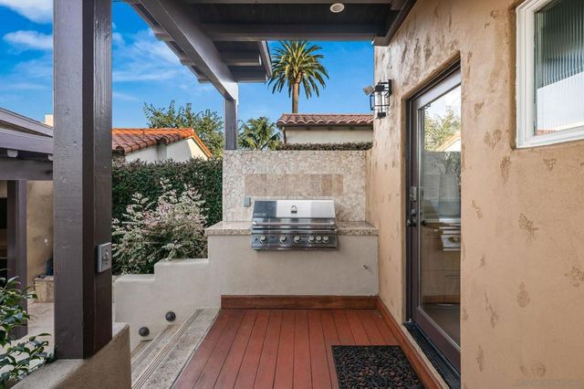 1728 West Lewis, San Diego, CA 92103