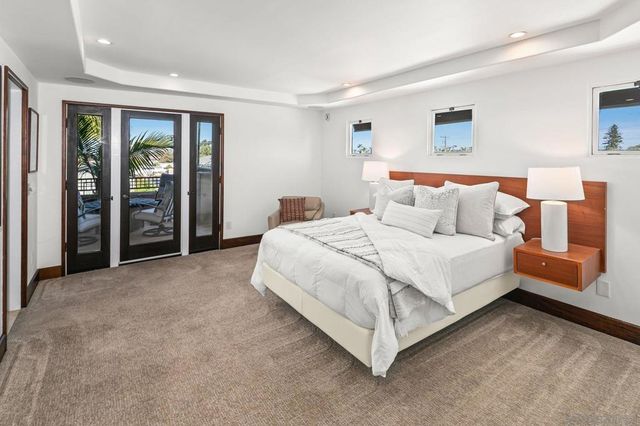 1728 West Lewis, San Diego, CA 92103