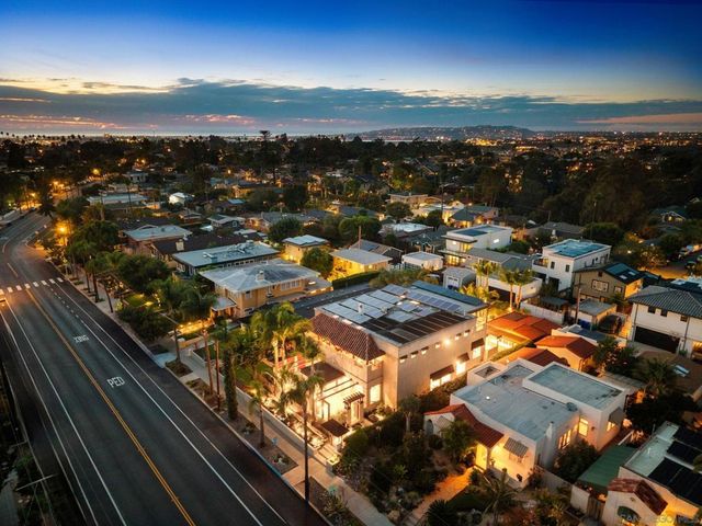 1728 West Lewis, San Diego, CA 92103