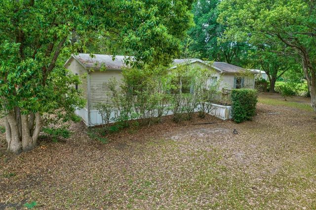 3804 PINTO LANE, Zephyrhills, FL 33541
