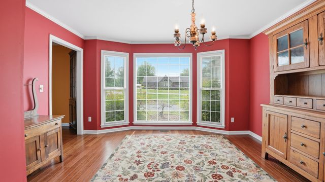 686 Bluff Dr, Winchester, TN 37398