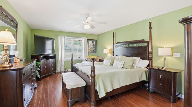 686 Bluff Dr, Winchester, TN 37398
