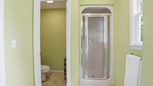 686 Bluff Dr, Winchester, TN 37398
