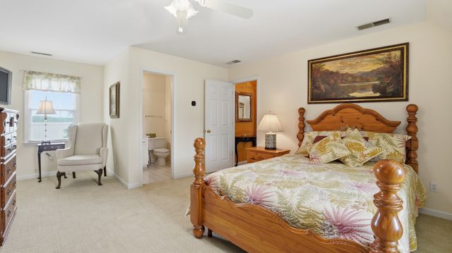 686 Bluff Dr, Winchester, TN 37398