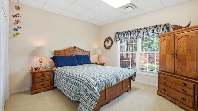 686 Bluff Dr, Winchester, TN 37398