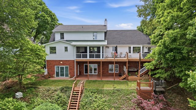 686 Bluff Dr, Winchester, TN 37398
