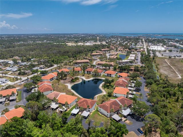 511 PINE HOLLOW CIRCLE 511, Englewood, FL 34223