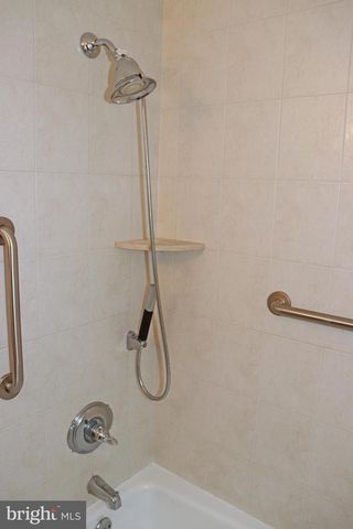 858 FAIRFAX RD, Drexel Hill, PA 19026