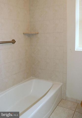 858 FAIRFAX RD, Drexel Hill, PA 19026