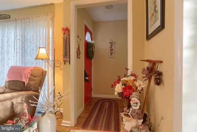 1275 MARION DR, Lebanon, PA 17042