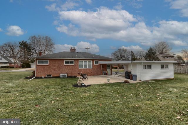 1275 MARION DR, Lebanon, PA 17042