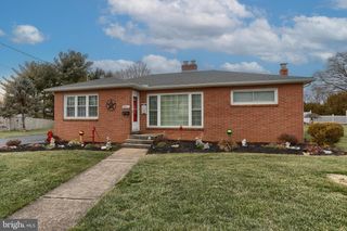 1275 MARION DR, Lebanon, PA 17042