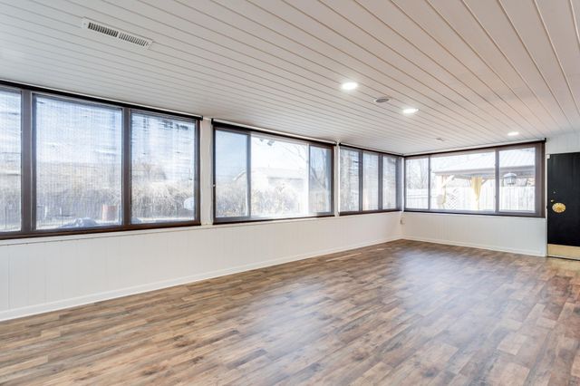 1317 N Parkwood Ln., Wichita, KS 67208