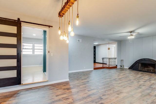 1317 N Parkwood Ln., Wichita, KS 67208