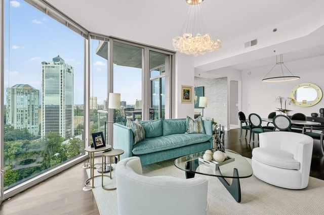 2795 Peachtree NE Road 1801, Atlanta, GA 30305