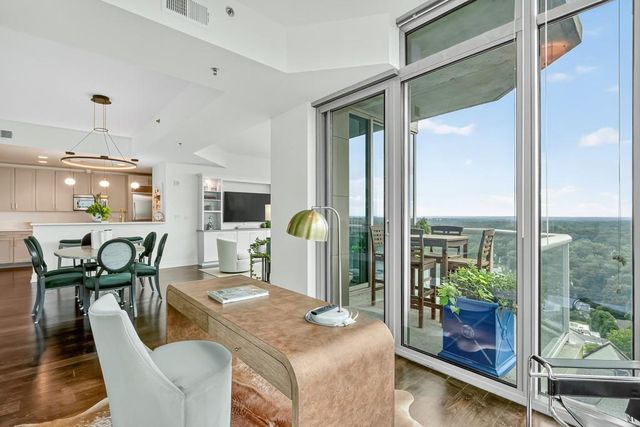 2795 Peachtree NE Road 1801, Atlanta, GA 30305