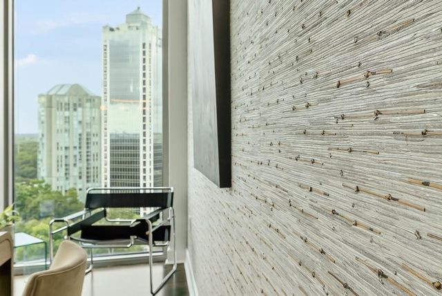 2795 Peachtree NE Road 1801, Atlanta, GA 30305