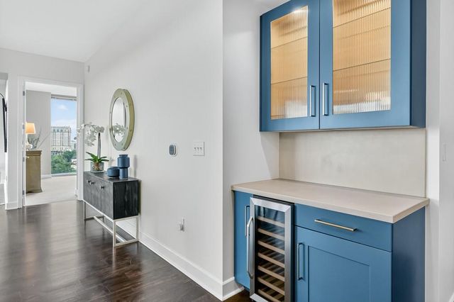 2795 Peachtree NE Road 1801, Atlanta, GA 30305