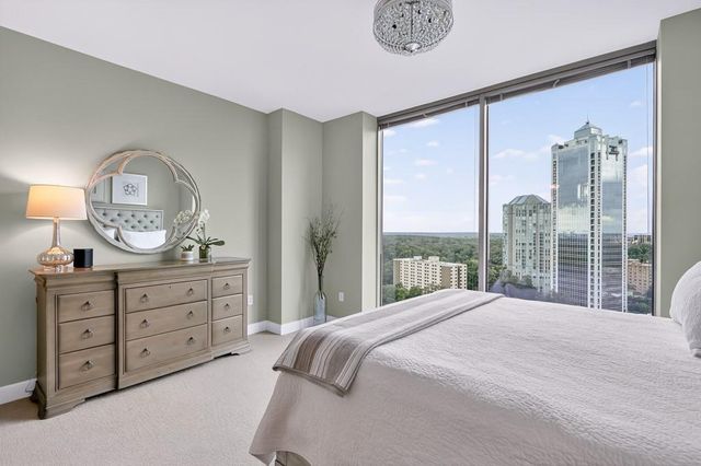 2795 Peachtree NE Road 1801, Atlanta, GA 30305