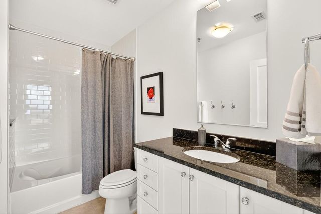 2795 Peachtree NE Road 1801, Atlanta, GA 30305