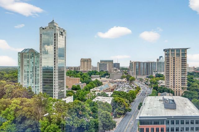 2795 Peachtree NE Road 1801, Atlanta, GA 30305