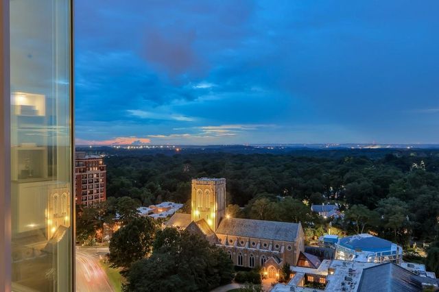 2795 Peachtree NE Road 1801, Atlanta, GA 30305