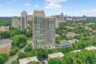 2795 Peachtree NE Road 1801, Atlanta, GA 30305