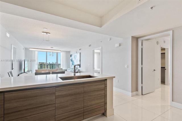 300 Sunny Isles Blvd 4-2405, Sunny Isles Beach, FL 33160