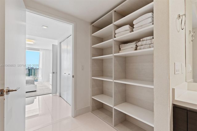 300 Sunny Isles Blvd 4-2405, Sunny Isles Beach, FL 33160