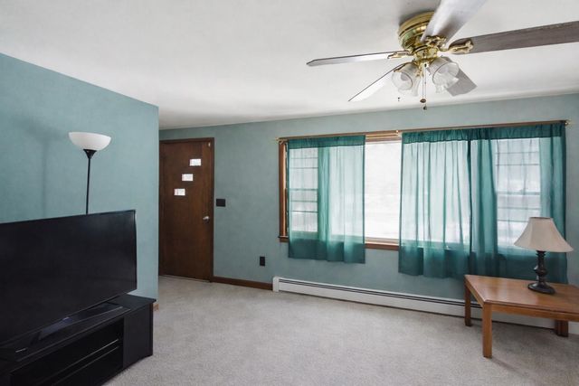 129 Sandown Road, Danville, NH 03819